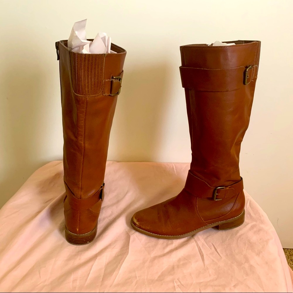 Ellen Tracy riding boots.